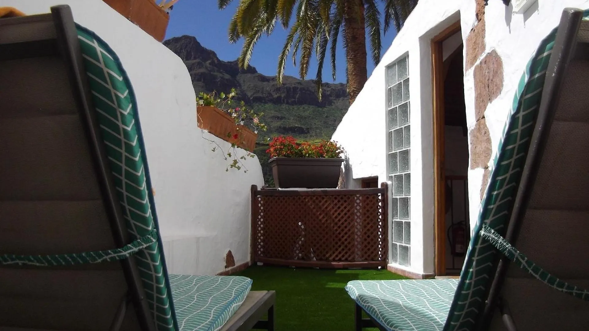 Kanarisches Haus Mit Terrasse, Whirlpool Und Grill La Sorrueda 0*,  Spain